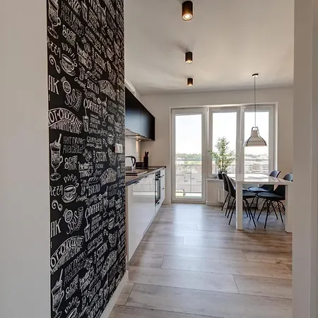 M.h. Black & White Apartment